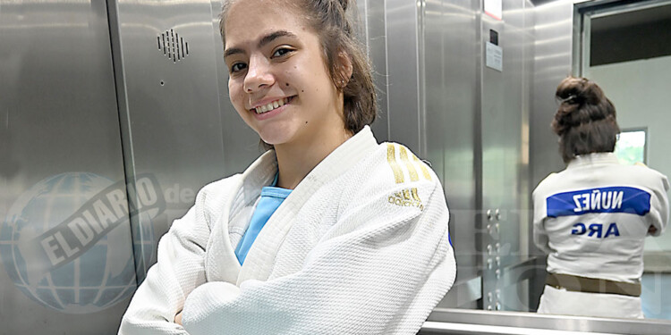 ILUSIÓN. La posadeña y el “parche” más buscado por cualquier judoca. Representará al país ante los mejores.
