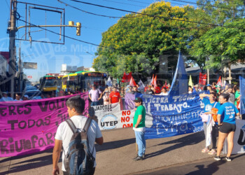 Corte y caos en Posadas por masiva movilización de varias organizaciones