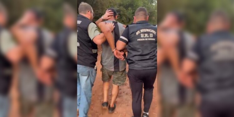 CAPTURADO. El presunto asaltante llevaba encima una navaja.