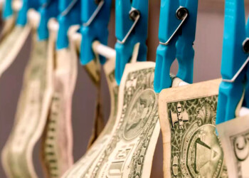 Abogados deberán reportar las operaciones sospechosas de sus clientes a la UIF