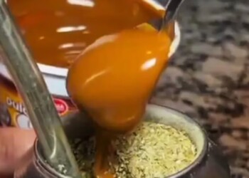 Le puso dulce de leche al mate y estalló la polémica en las redes sociales