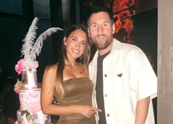 Bizarrap fue el DJ invitado en el cumpleaños de Antonela Rocuzzo