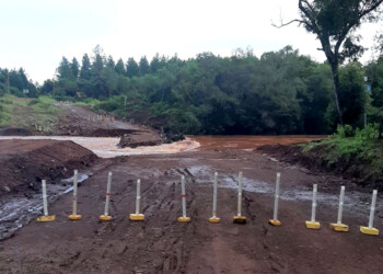 Lluvia arrastró el puente provisorio entre Mártires y Domingo Savio