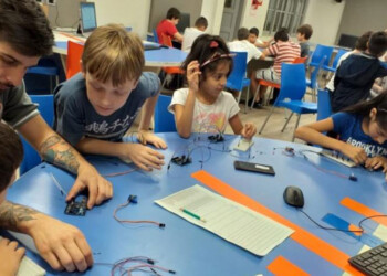 Continúan las inscripciones para sumarse la Escuela de Robótica