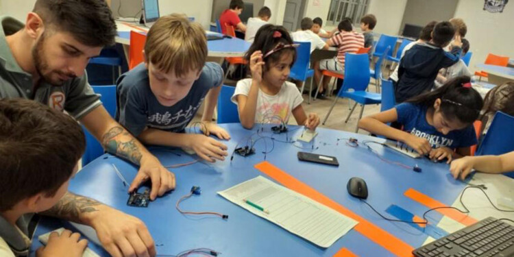 INNOVACIÓN. El plan de estudios busca reforzar habilidades técnicas.