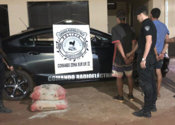 Robaron cemento de una obra y lo trasladaban dentro de un “changuito” para bebé