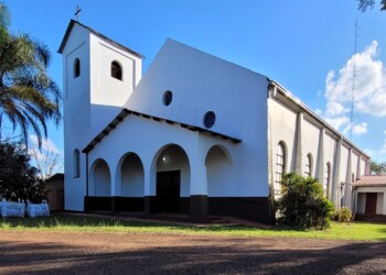 La primera iglesia de Cuña Pirú fue en honor a Santa Cecilia