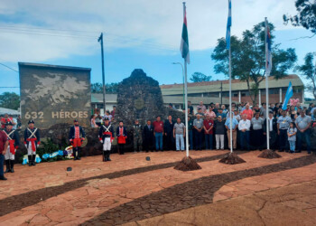 Emotivo acto en Apóstoles por el Día del Veterano y los Caídos en la Guerra de Malvinas