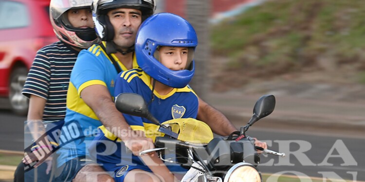 Los hinchas de Boca festejaron el triunfo ante River en la Costanera de Posadas: mirá las mejores fotos