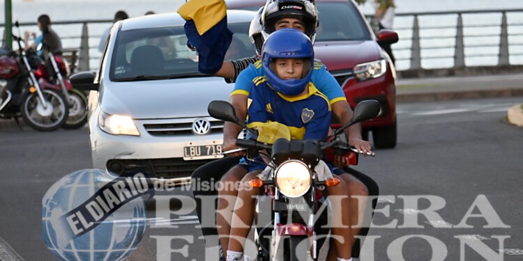 Los hinchas de Boca festejaron el triunfo ante River en la Costanera de Posadas: mirá las mejores fotos