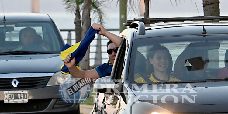 Los hinchas de Boca festejaron el triunfo ante River en la Costanera de Posadas: mirá las mejores fotos