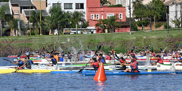 PARA TODOS. La competencia contó con palistas de todas las edades, de varios clubes provinciales y de la región.
