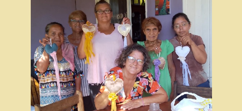 El Centro de Adultos Mayores “Años Dorados” necesita la donación de una máquina de coser