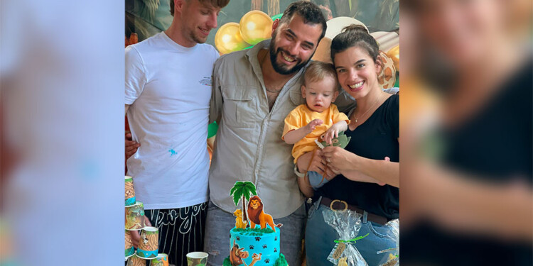 Cesia Brambilla, la posadeña que hace más de 10 años vive en Israel. Foto: a la izquierda su marido, a la derecha su hermano y Cesia con su bebé.