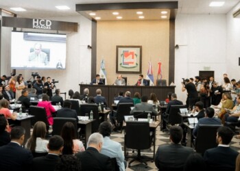 Fin de la polémica Uber: Posadas legalizará las aplicaciones digitales de transporte