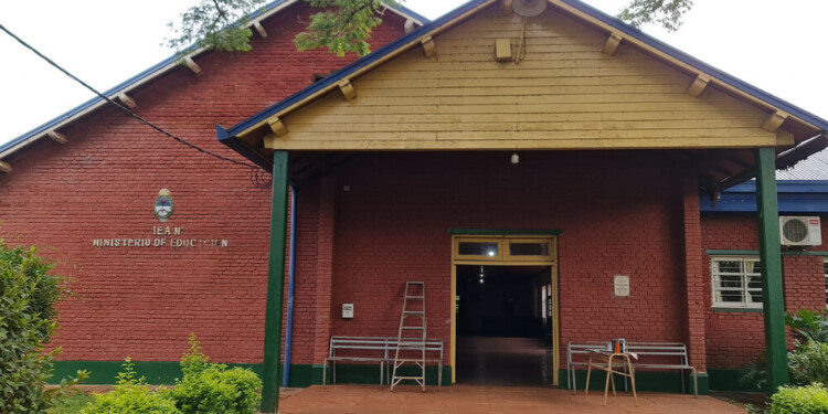 IEA 4. El Instituto de Enseñanza Agropecuaria N°4 está ubicado en ruta nacional 12, Km 1.392 de Loreto.