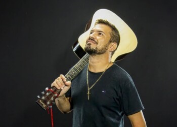 El músico Daniel Narvaez celebra su nueva etapa como solista en el Casino Club Garupá