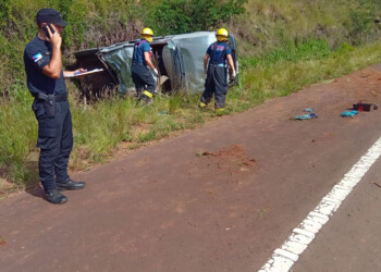 Confusión tras un despiste en Cerro Azul: rescataron a un herido y quedó un muerto entre las malezas