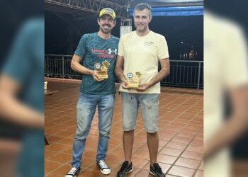 Chemez y Stickel picaron en punta