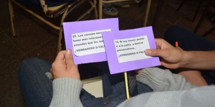 CONSEJERÍAS. El Plan ENIA se implementaba en tres departamentos de la provincia: Capital, Oberá y Guaraní, y solo entre los alumnos del nivel secundario.