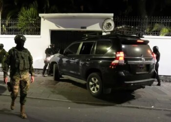 La Policía de Ecuador irrumpió en la embajada de México en Quito y detuvo a Glas Espinel