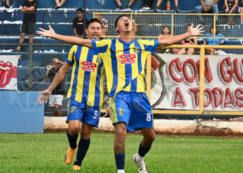 La fiesta fue de Mitre en el clásico posadeño