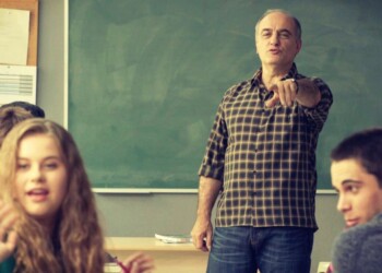 Francesc Orella, protagonista de Merlí, apoyó el reclamo de la universidad pública argentina