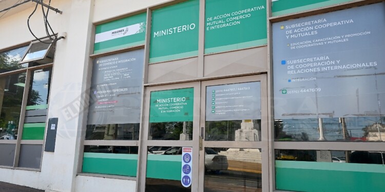 ACCIÓN COOPERATIVA. En Misiones analizaban los casos de las entidades suspendidas por la Nación.