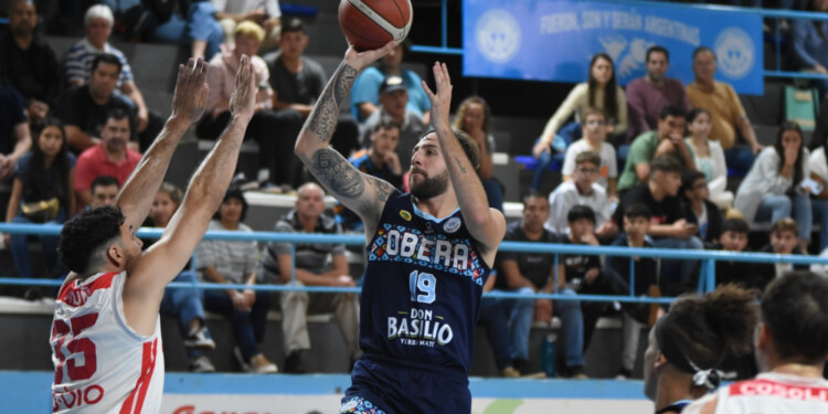 DIFÍCIL. Agustín "Pipi" Barreiro no pudo destacarse como en otros partidos. (Foto Prensa OTC)
