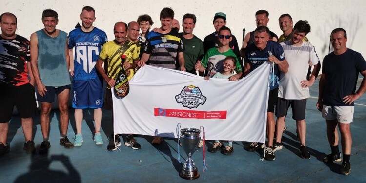 CIERRE. Todos los protagonistas de la segunda fecha, en el Club Achalay.