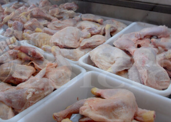 Brutal baja en el consumo: “La gente ya no compra ni un pollo entero”