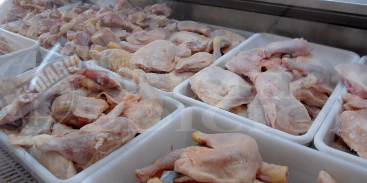 El pollo sigue siendo el "sustituto" de la carne vacuna entre los consumidores.