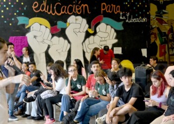 “Ruidazo” de estudiantes de la UNaM
