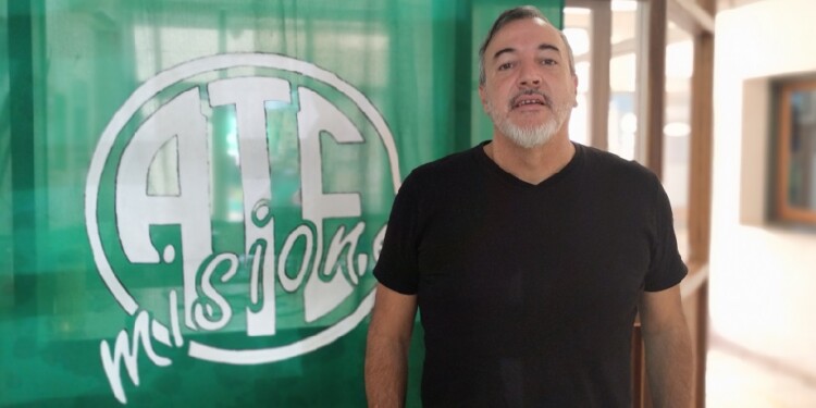 ACOMPAÑAMIENTO. El Secretario Nacional de ATE se acercó a brindar acompañamiento a sus pares provinciales y a proponer un plan de lucha contra las medidas del Gobierno nacional.