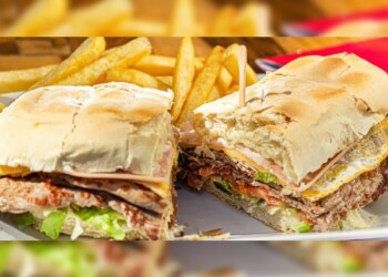 Buscan jurados que puedan comerse 30 lomitos: cómo inscribirse