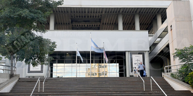 ¿HABRÁ CONSENSO? El gremio lo rechaza de plano y los magistrados del STJ prefieren no ahondar, pero ahora que San Luis agita un proyecto en su Legislatura con ese fin, acá se pide eliminar la semana de receso, a fin de año.