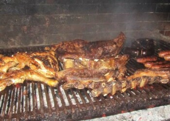 Denunció a su vecino con la Policía por hacer un asado el Viernes Santo