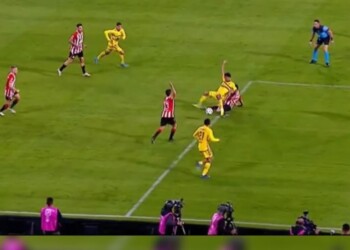 La polémica jugada que Boca reclamó penal ante Estudiantes