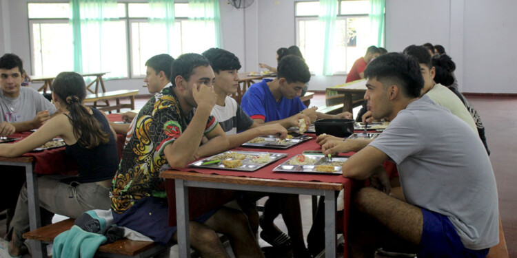 DISMINUCIÓN. Según el decano de Ciencias Forestales también se siente la crisis en la cantidad de preinscriptos.