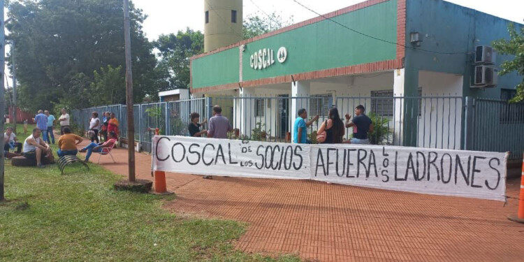 TUMULTOS. La asamblea fue caótica, desordenada, sin contarse los votos ni respetarse pautas del Estatuto.