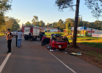 Automovilista despistó y falleció sobre la ruta 12 en Montecarlo: su hija está grave