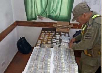 Un colectivo proveniente de Camboriú fue detenido con más de seis kilos de joyas y miles de dólares