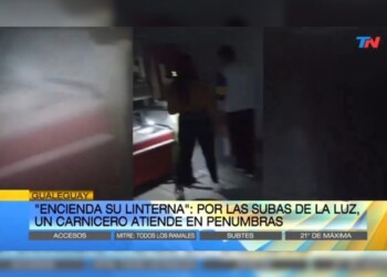 Por el aumento en la tarifa, carnicero empezó a utilizar linternas