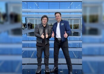 Milei se reunió con Elon Musk y recorrió la fábrica de Tesla