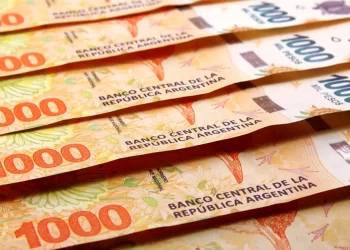 Cuánto dinero le puedo transferir a un familiar o amigo sin tener que declararlo