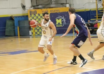 Básquet: el líder invicto Mitre se prueba en Eldorado