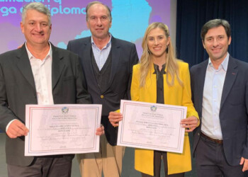 Diputados piden informes sobre el cobro sin tareas de su colega Miguel Núñez en EMSA