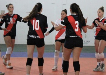 Histórica visita de “River vóley” a Misiones