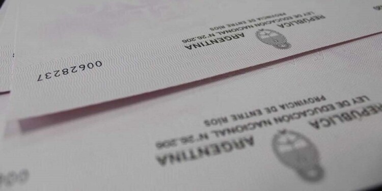 MENOS DÍAS. Una vez que la escuela envíe el título al Ministerio, el trámite no demorará más de 72 horas.