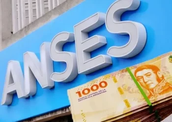 Aguinaldo: qué beneficiarios de planes sociales y jubilados podrán cobrarlo